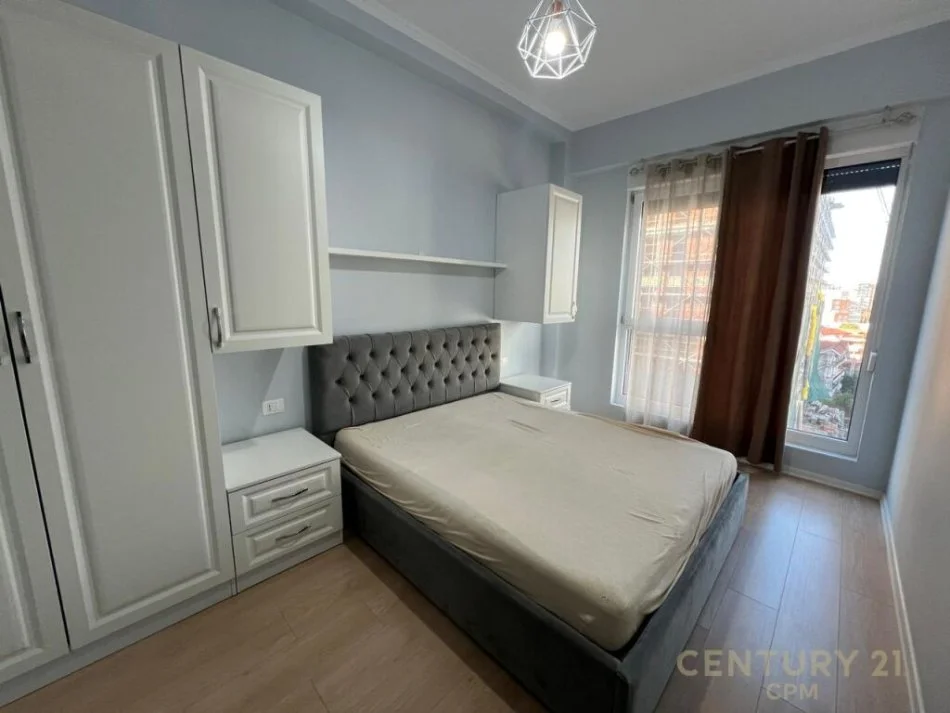 Tirane, jepet me qera apartament 1+1+Ballkon Kati 5, 60 m² 550 € (KOMPLEKSI MAGNET)