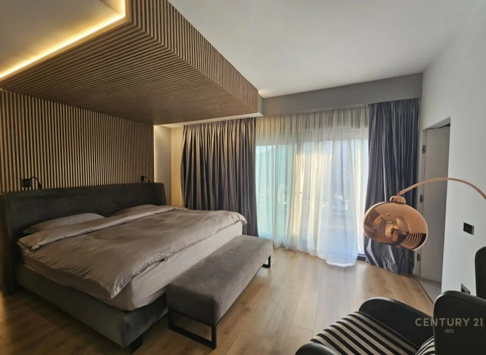 Tirane, shitet Vile 3+1+Ballkon Kati 3, 220 m² 550.000 € (Mullet)