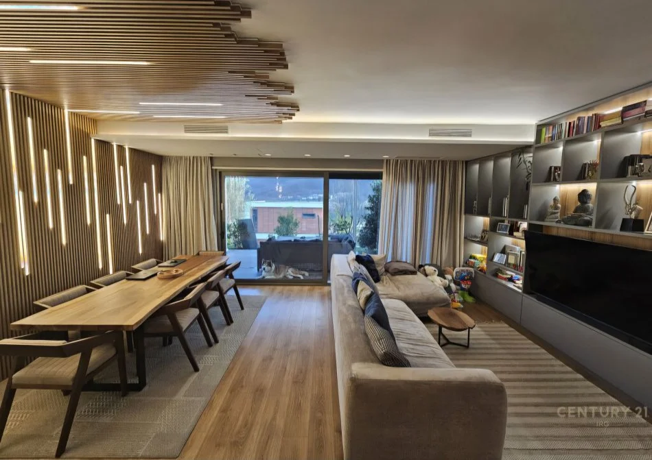 Tirane, shitet Vile 3+1+Ballkon Kati 3, 220 m² 550.000 € (Mullet)