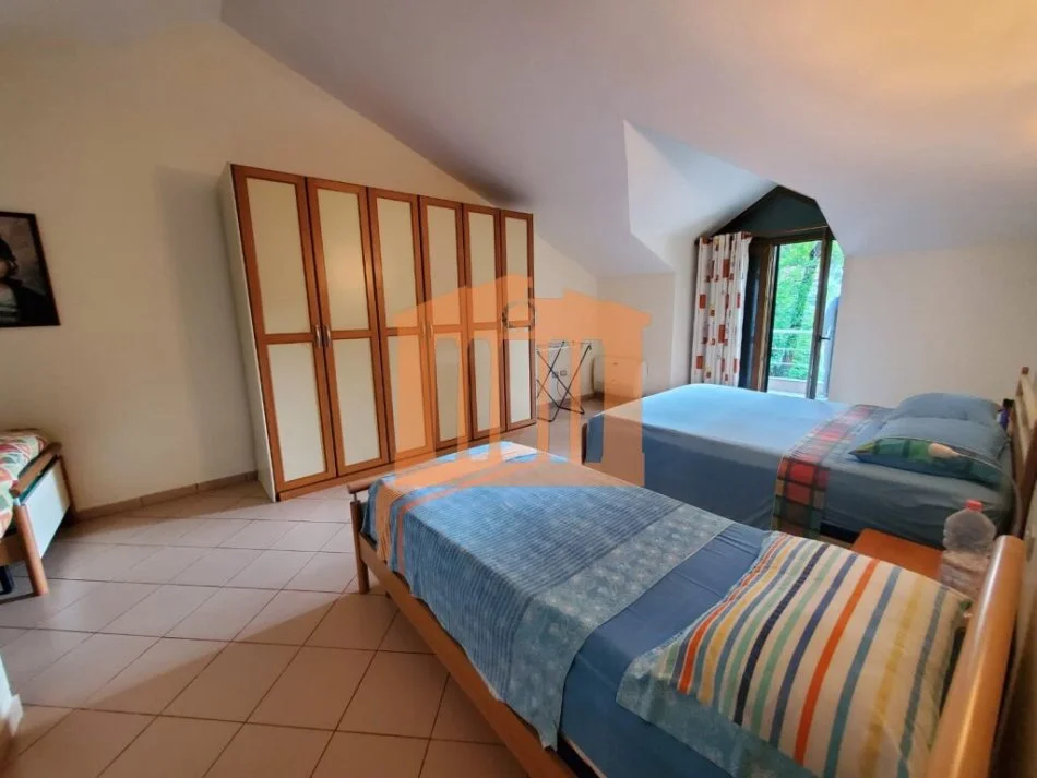 Durres, shitet Vile 3+1+Aneks+Ballkon, Kati 2, 150 m² 490,000 €