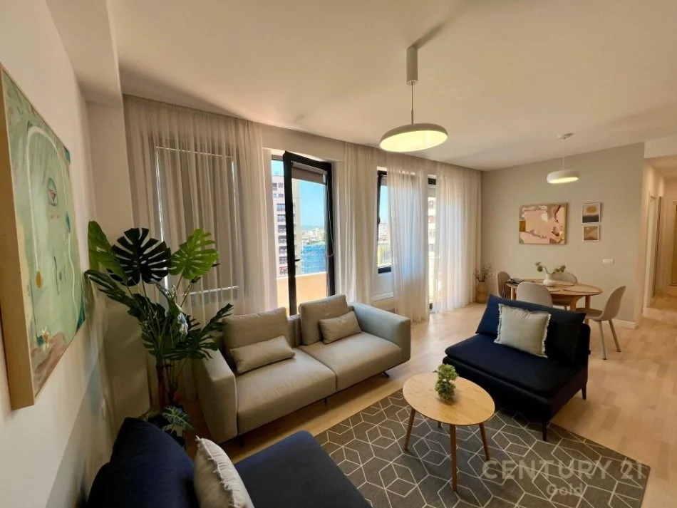 Tirane, jepet me qera apartament 2+1+Ballkon Kati 6, 95 m² 1.000 € (RRUGA E BARRIKADAVE)