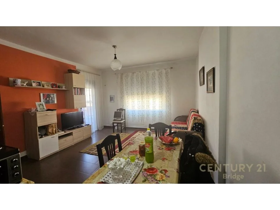 Tirane, shitet apartament Kati 6, 67 m² 95.000 € 