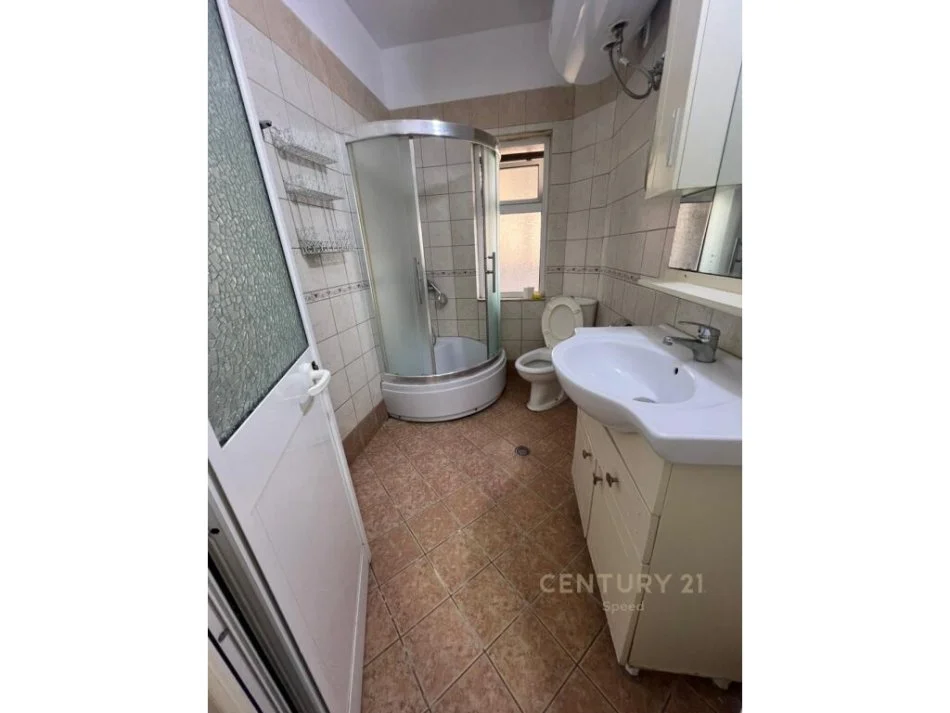Tirane, shitet apartament Kati 4, 54 m² 90.000 € 