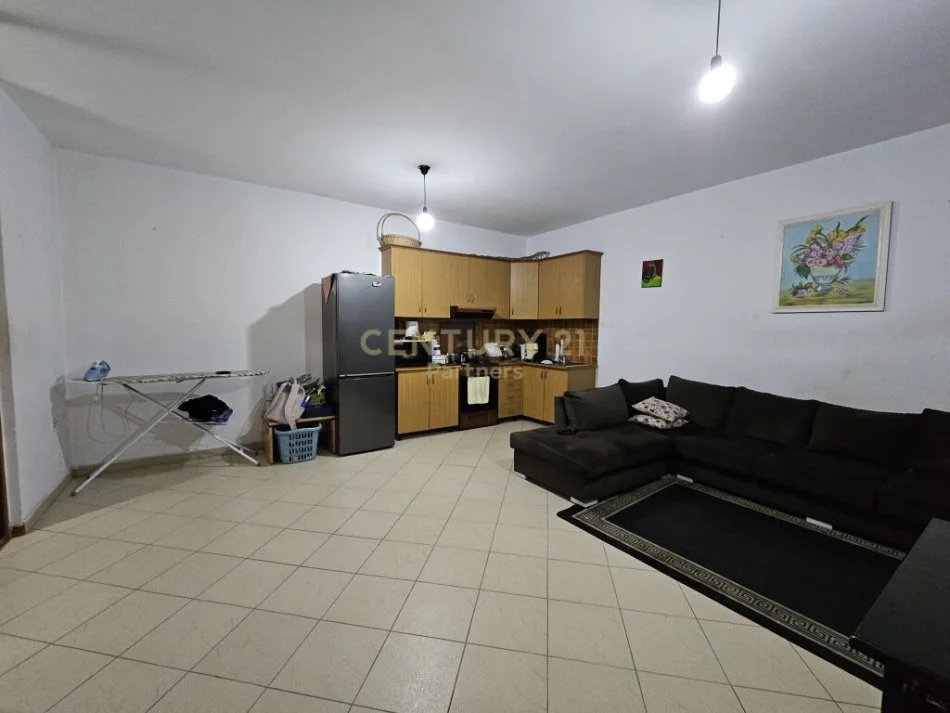 Tirane, jepet me qera apartament Kati 5, 92 m² 110.000 € 