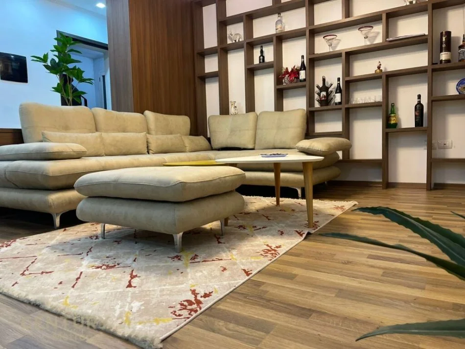 Tirane, jap me qera apartament 2+1 Kati 2, 102 m² 650 € (Kopshti botanik)