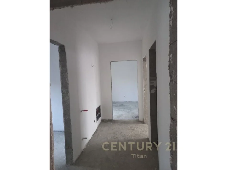 Tirane, shitet apartament 3+1 Kati 1, 113 m² 116.390 € 