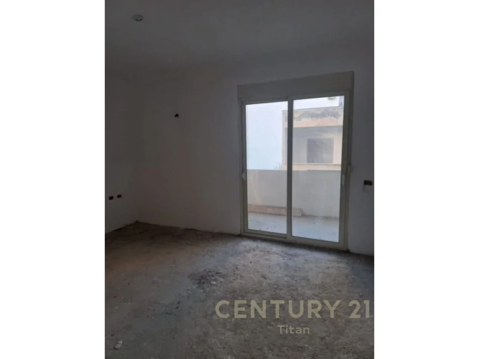 Tirane, shitet apartament 3+1 Kati 1, 113 m² 116.390 € 