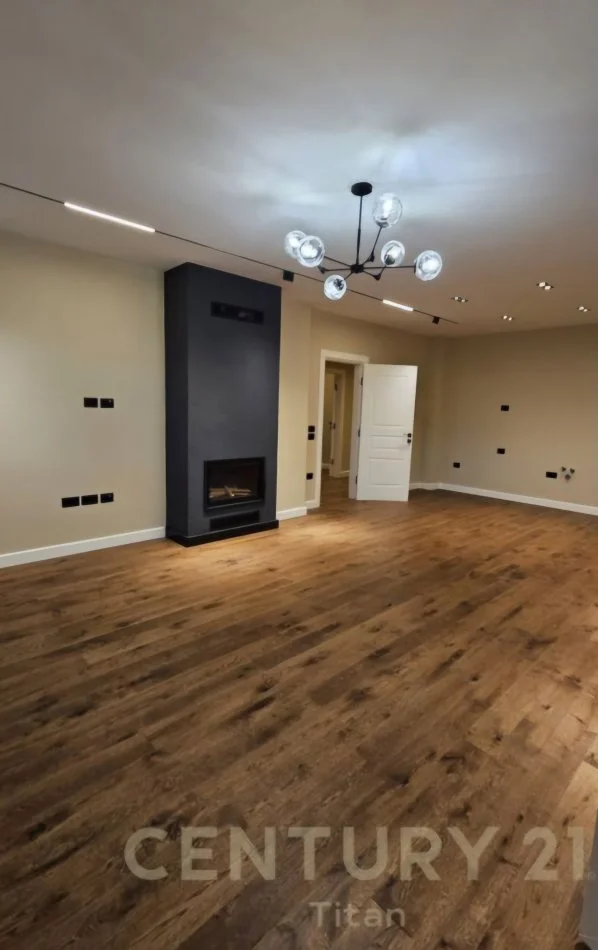 Tirane, shitet apartament 3+1 , 171 m² 390.000 € (Don Bosko)