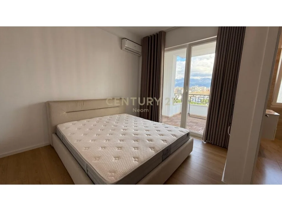 Tirane, jepet me qera apartament 2+1+Ballkon Kati 9, 130 m² 1.500 € (Ish Blloku - Neom107621)