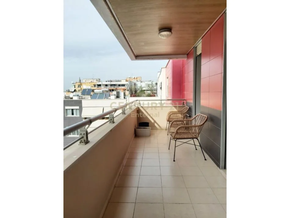 Tirane, jepet me qera apartament 2+1+Ballkon Kati 4, 110 m² 1.500 € (Rruga e kosovareve)