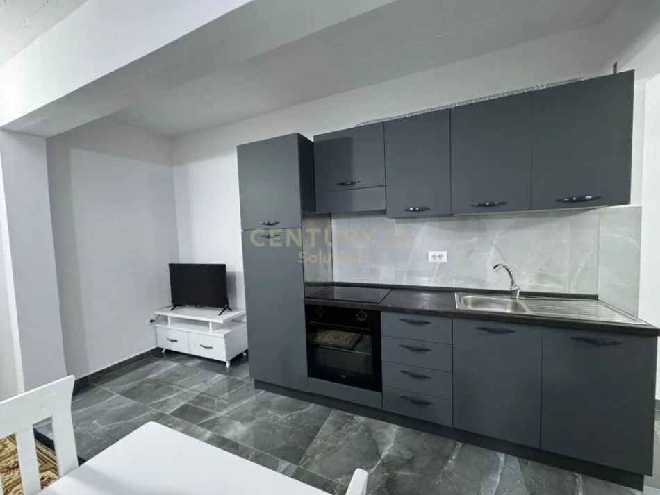 Tirane, jap me qera apartament 1+1 Kati 0, 60 m² 400 € (astiri)