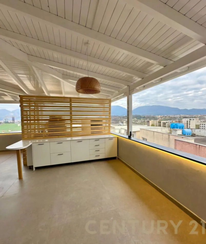 Tirane, shitet apartament+verande | Penthouse 3+1+Ballkon Kati 5, 300 m² 700.000 € (Liqeni I Thate)