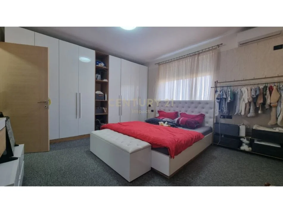Tirane, shitet apartament+verande | Penthouse 4+1 Kati 8, 161 m² 370.000 € 