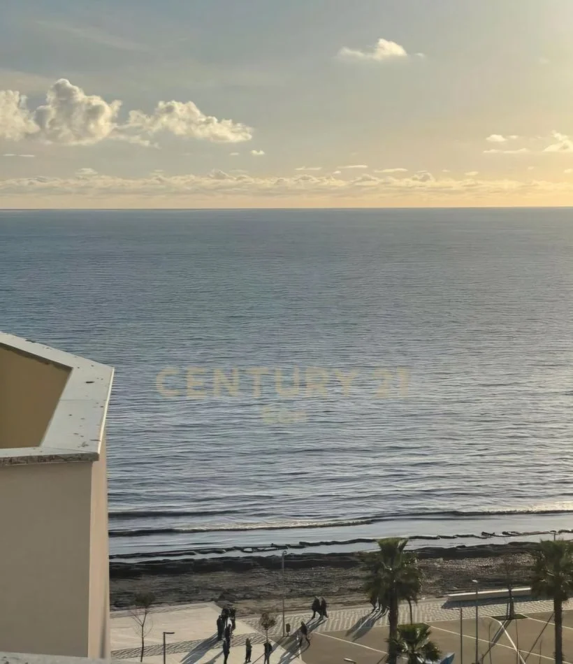 Durres, shitet apartament 2+1+Ballkon Kati 9, 131 m² 290.000 € (Vollga)