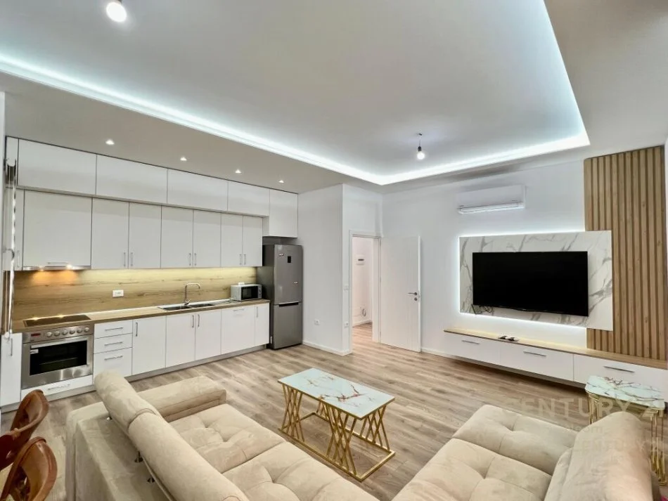 Tirane, jepet me qera apartament 2+1 Kati 0, 109 m² 600 €