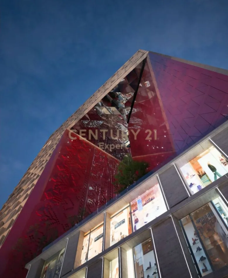 Tirane, shitet apartament 2+1 Kati 20, 127 m² 322.280 € (Rruga e Kosovareve)