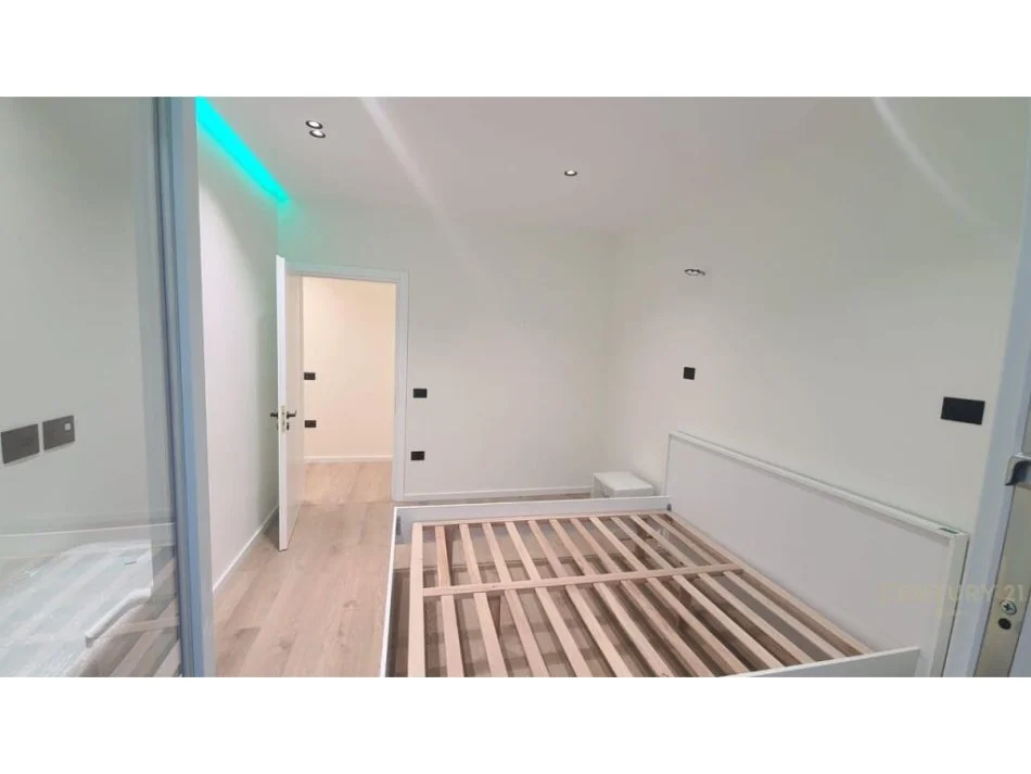 Tirane, shitet apartament 1+1 Kati 6, 63 m² 110.000 € (Astiri)