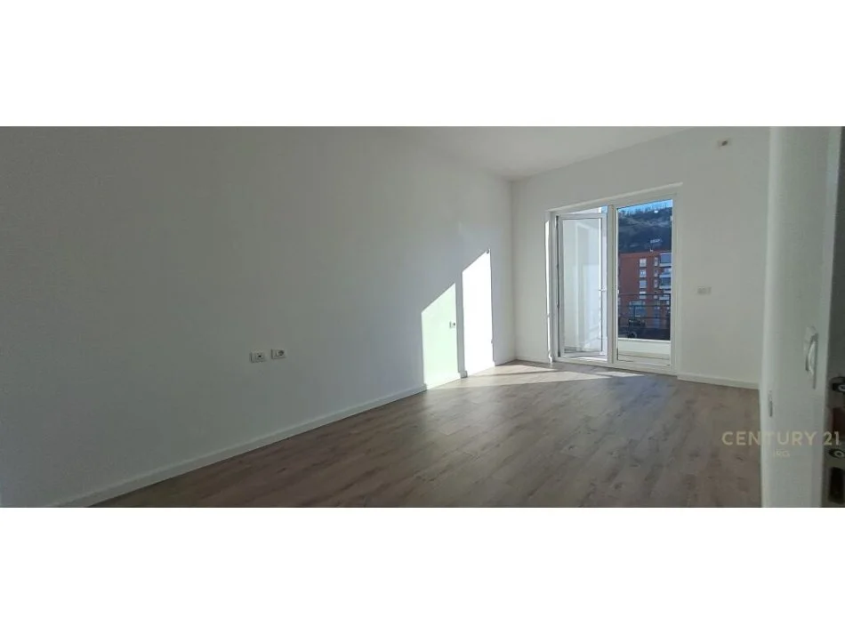 Tirane, shitet 2+1+Ballkon Kati 4, 97 m² 141.000 € (rruga thoma koxhaj)