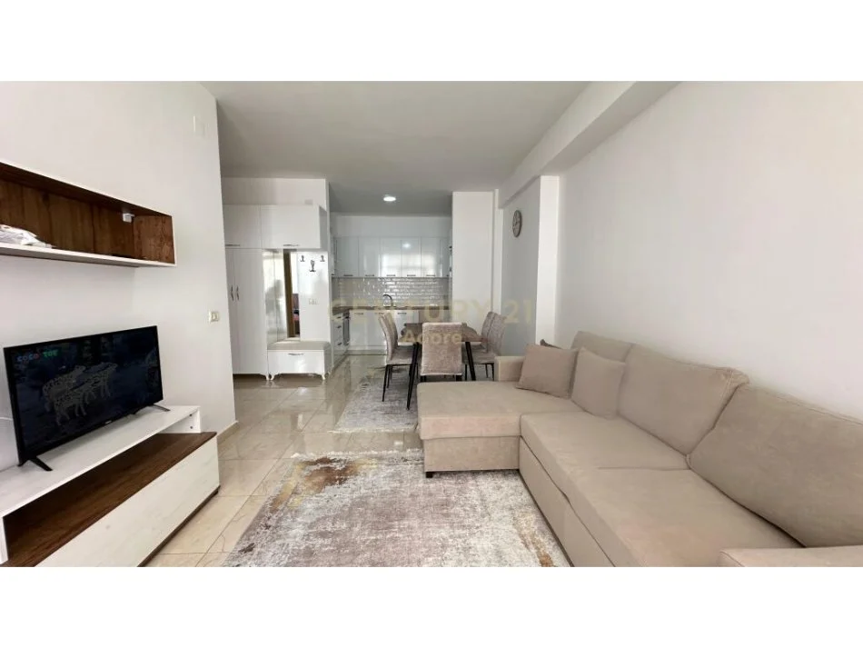 Tirane, jepet me qera apartament 2+1 Kati 7, 90 m² 450 € (Astir)