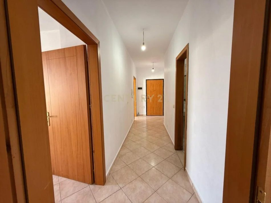 Tirane, shitet apartament Kati 8, 90 m² 108.000 € 