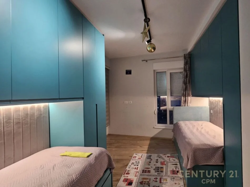 Tirane, shitet apartament 2+1 Kati 9, 93 m² 245.000 € (21 dhjetori)