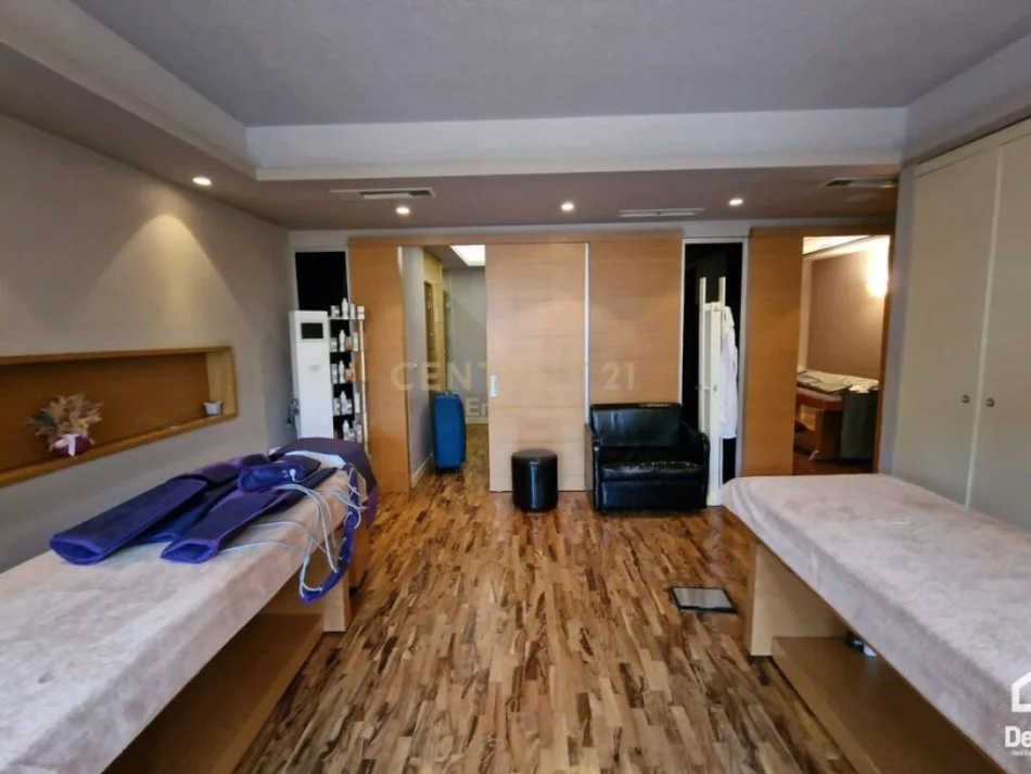 Tirane, shitet apartament 2+1 Kati 2, 108 m² 195.000 € (restorant durresi)