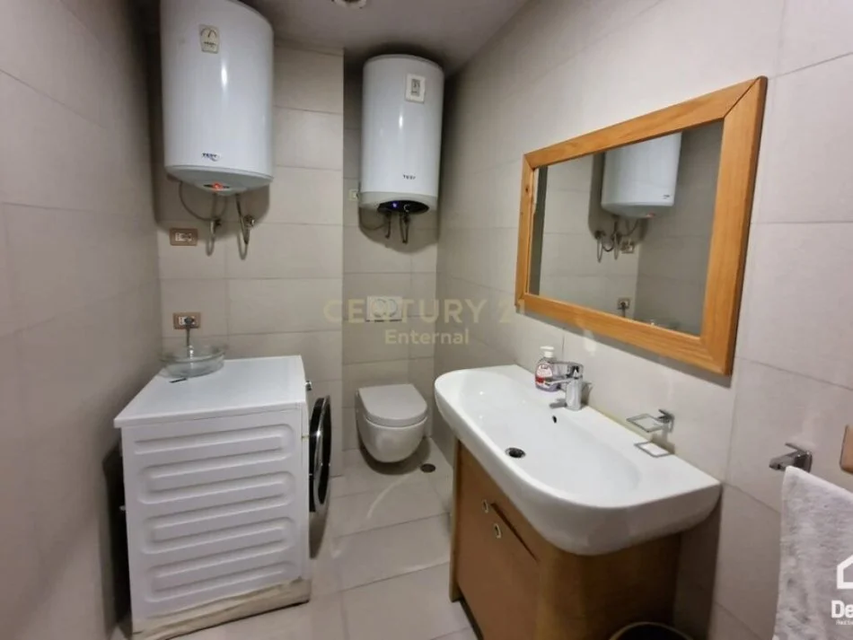 Tirane, shitet apartament 2+1 Kati 2, 108 m² 195.000 € (restorant durresi)