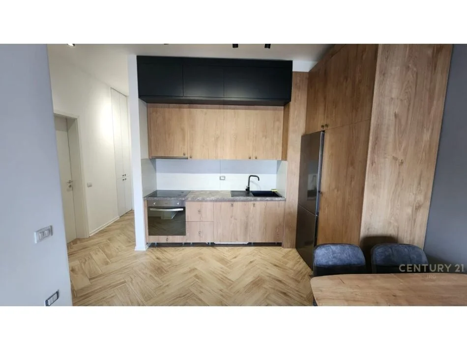 Tirane, jepet me qera apartament 1+1 Kati 6, 66 m² 550 € (Kompleksi magnet, 21 Dhjetori)