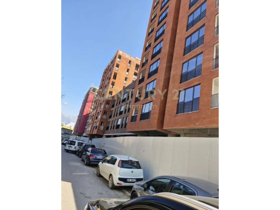 Tirane, shitet apartament Kati 6, 104 m² 155.700 € 