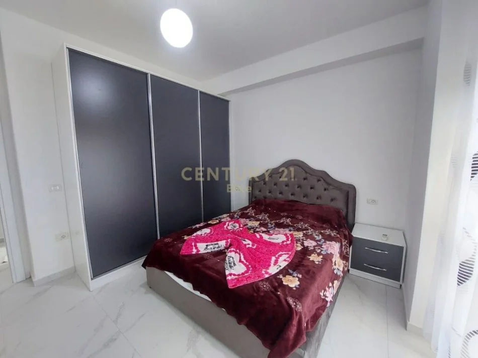 Tirane, jepet me qera apartament 1+1 Kati 10, 70 m² 500 € (Fusha Aviacionit)