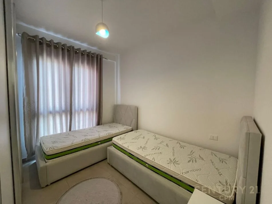 Tirane, jepet me qera apartament Kati 6, 100 m² 800 € 