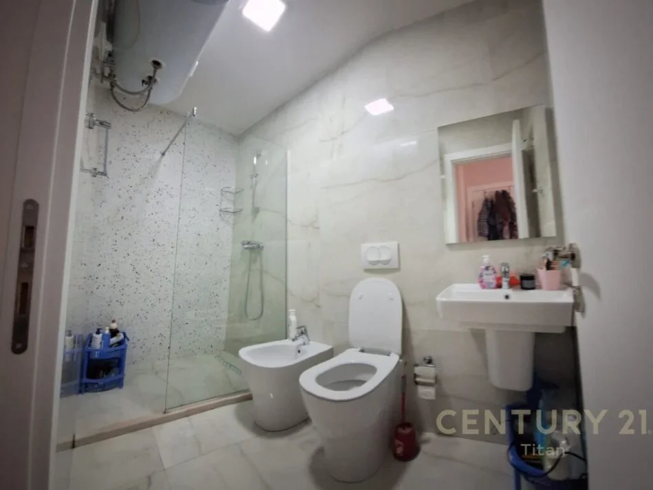 Tirane, shitet apartament 2+1 Kati 6, 91 m² 230.000 € 