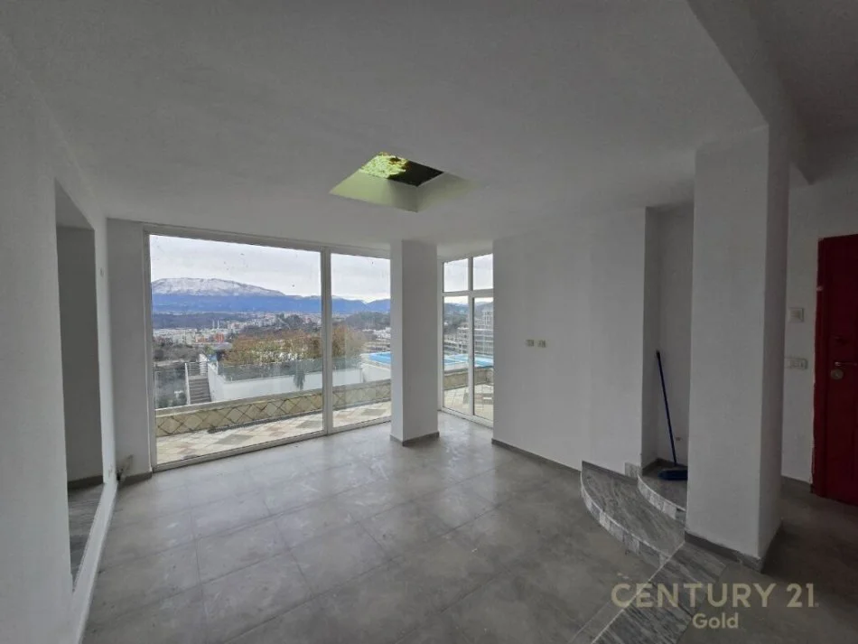 Tirane, shitet apartament 4+1+Ballkon , 350 m² 580.000 € (KODRA E DIELLIT 2)