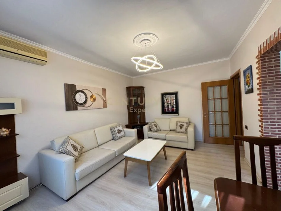 Tirane, shitet apartament 1+1 Kati 3, 59 m² 110.000 € 