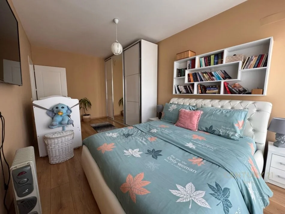 Tirane, jepet me qera apartament 2+1 Kati 6, 87 m² 650 € (Rruga 5 Maji)