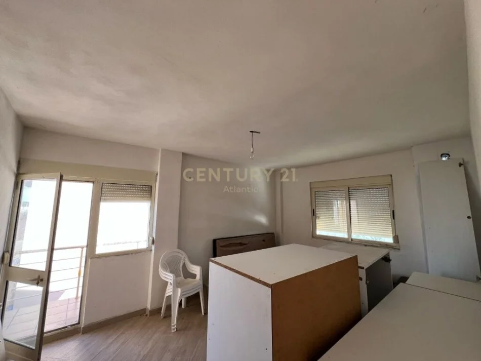 Durres, shitet apartament 2+1+Ballkon Kati 3, 80 m² 68.000 € 