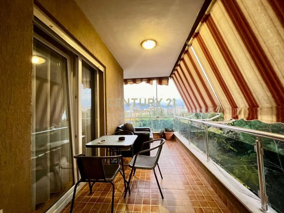 Tirane, jap me qera apartament 2+1 Kati 4, 100 m² 650 € (Neom108725)