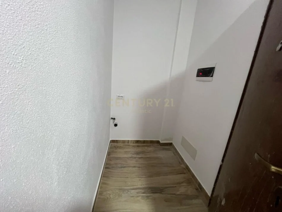 Durres, shitet apartament 1+1 Kati 1, 75 m² 88.000 € 