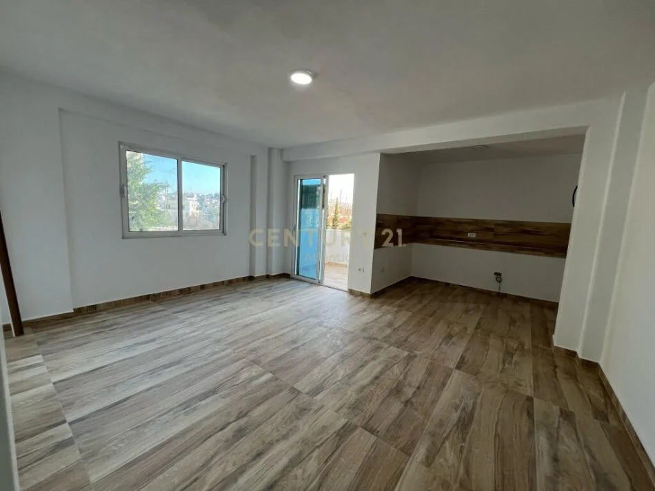 Durres, shitet apartament 1+1 Kati 1, 75 m² 88.000 € 