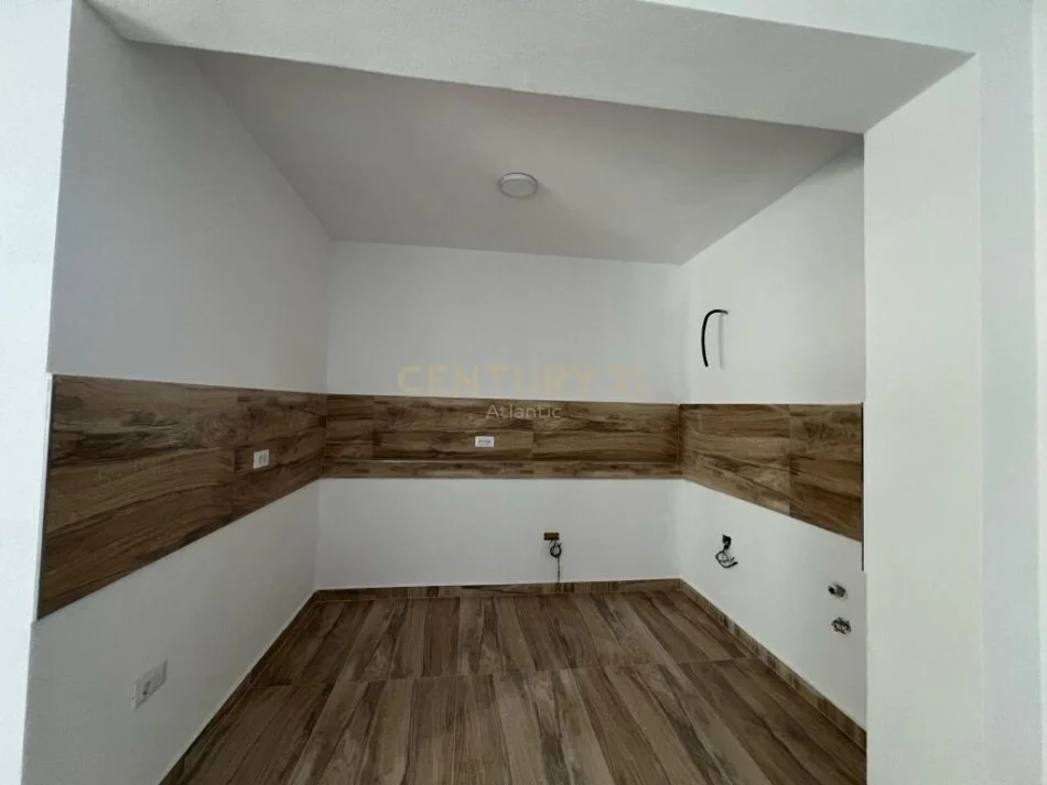 Durres, shitet apartament 1+1 Kati 1, 75 m² 88.000 € 