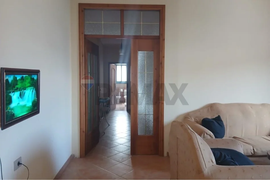 Vlore, shitet apartament 2+1+Ballkon Kati 5, 130 m² 165.000 € (Blv.Isamil Qemali, Vlore)
