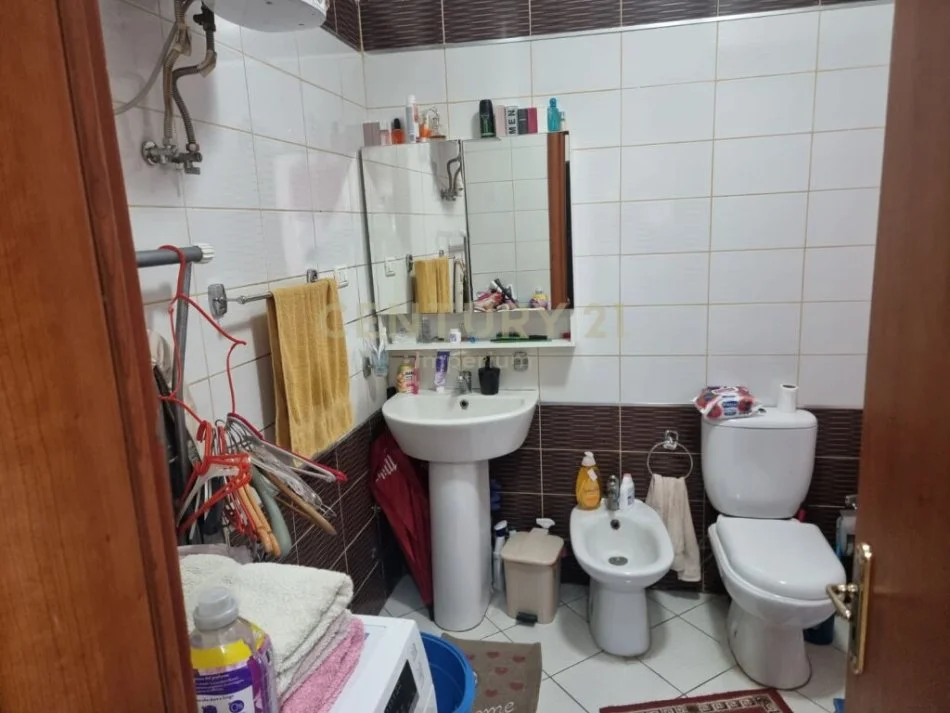 Tirane, shitet apartament Kati 6, 79 m² 98.300 €