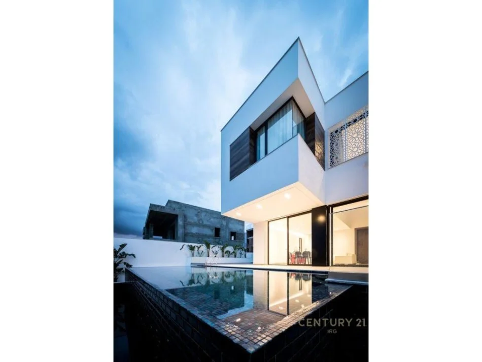 Durres, shitet Vile 3+1+Aneks+Ballkon Kati 2, 263 m² 550.000 € (Durres)