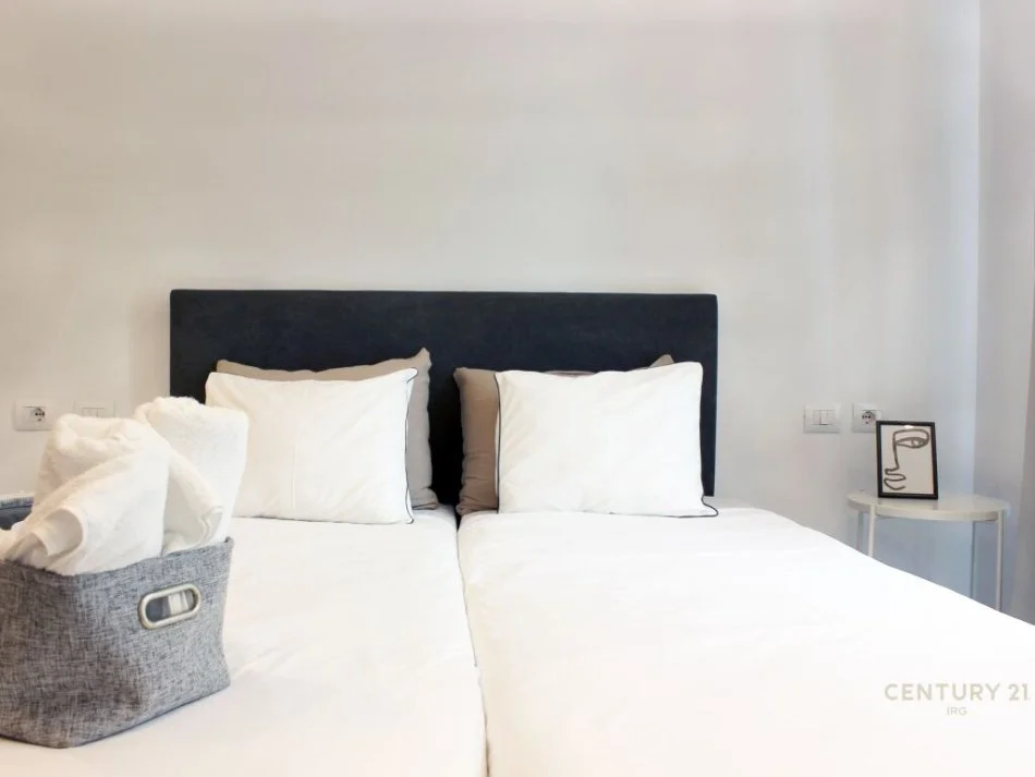 Tirane, jepet me qera apartament Kati 1, 70 m² 700 € 