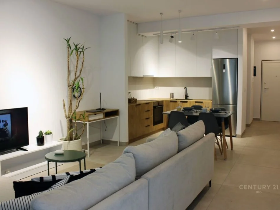 Tirane, jepet me qera apartament Kati 1, 70 m² 700 € 