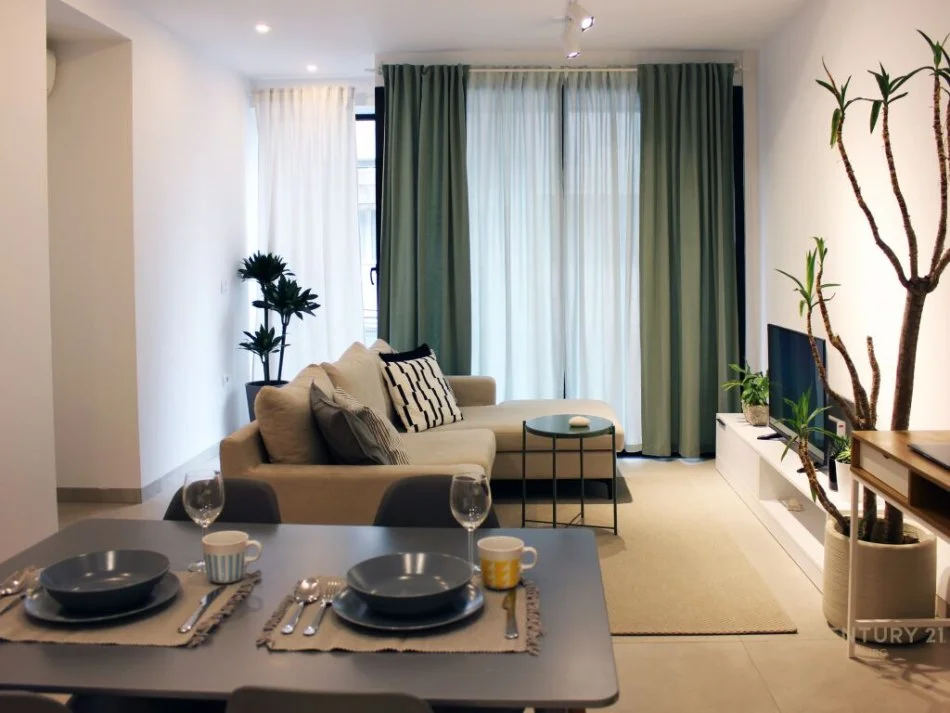 Tirane, jepet me qera apartament Kati 1, 70 m² 700 € 