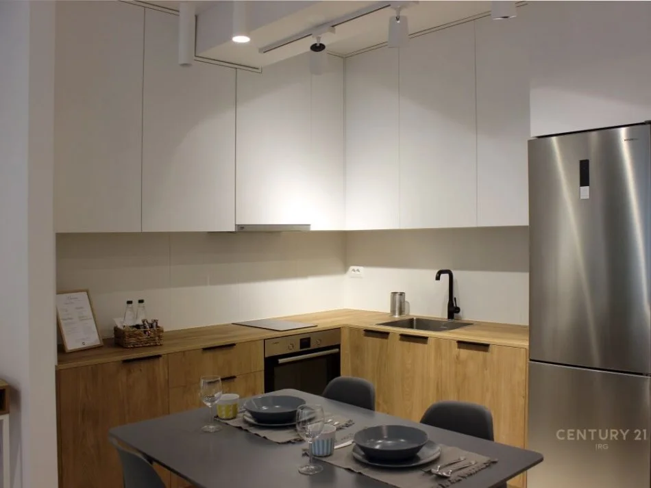 Tirane, jepet me qera apartament Kati 1, 70 m² 700 € 