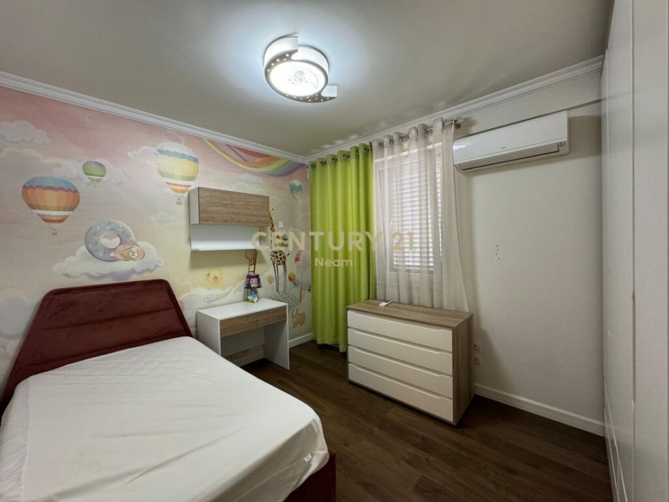 Tirane, shitet apartament 2+1 Kati 2, 100 m² 375.000 € (Neom106401)