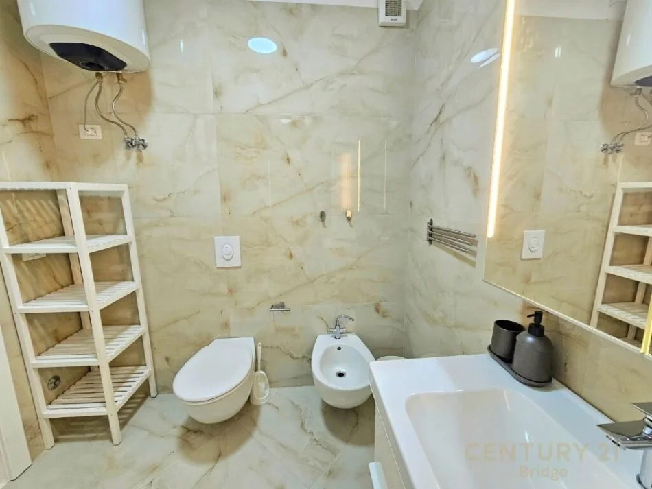 Tirane, jepet me qera apartament Dublex Kati 1, 126 m² 800 € (Kompleks Rezidencial Premium, Kodra e Diellit)