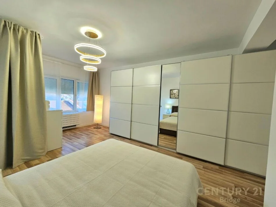 Tirane, jepet me qera apartament Dublex Kati 1, 126 m² 800 € (Kompleks Rezidencial Premium, Kodra e Diellit)